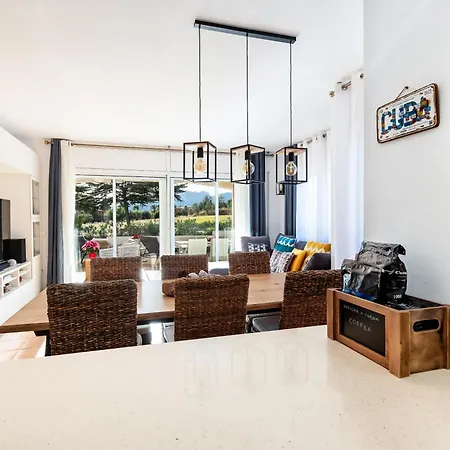 Holiday home Fabulosa Adelfas : Entre Mar Y Montanas *